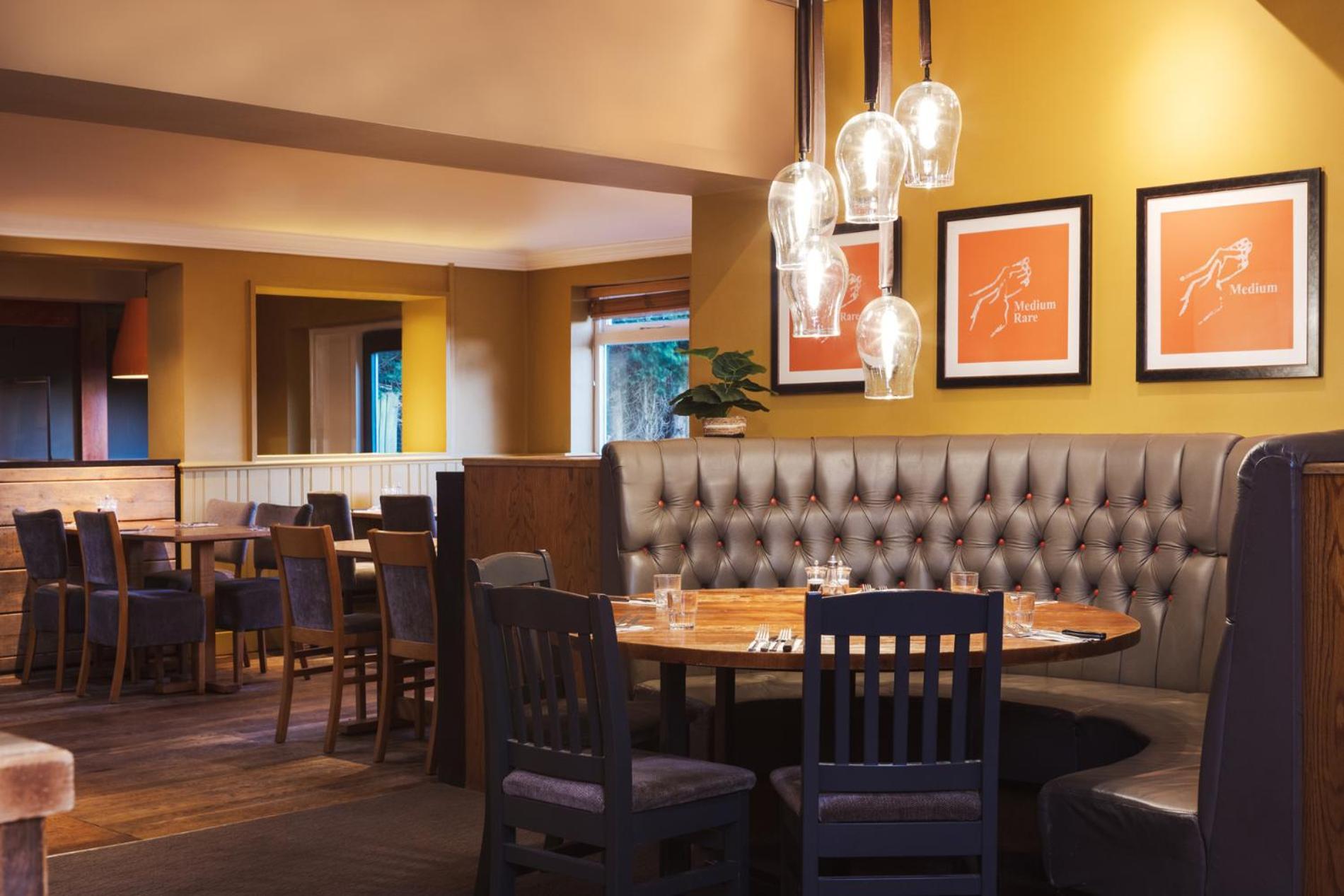 The Highwayman Hotel Честерфилд Экстерьер фото